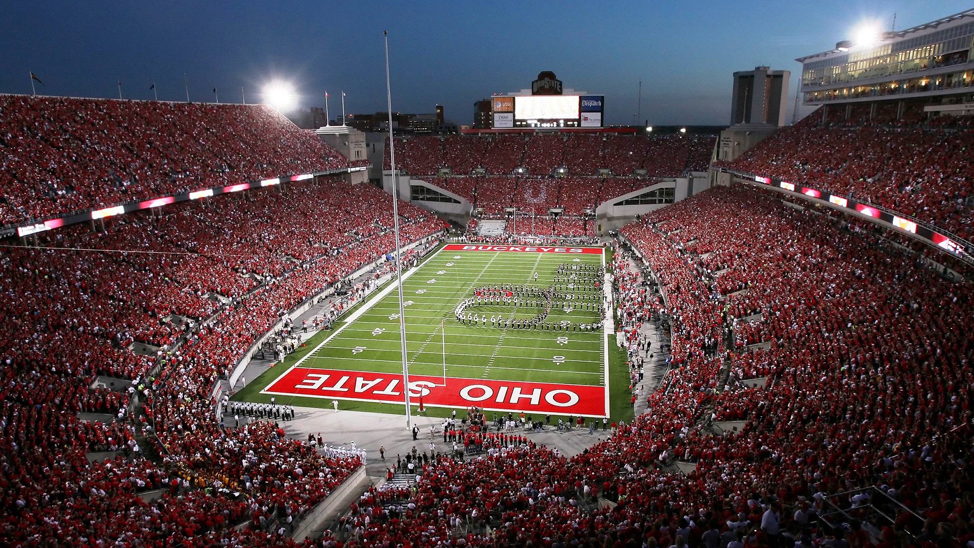 十轮惊魂:英超四帅下课潮下的生存危机,狼队垫底与佩雷拉引发的连锁震荡