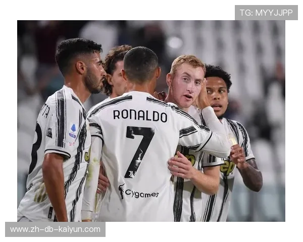 意甲尤文多点渗透，门前机会不断涌现